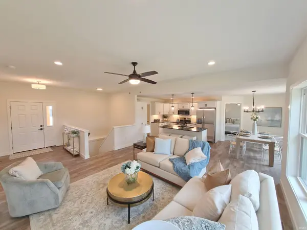 515 N Eastfield CIR, Milford, IN 46542