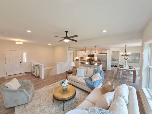 515 N Eastfield CIR, Milford, IN 46542