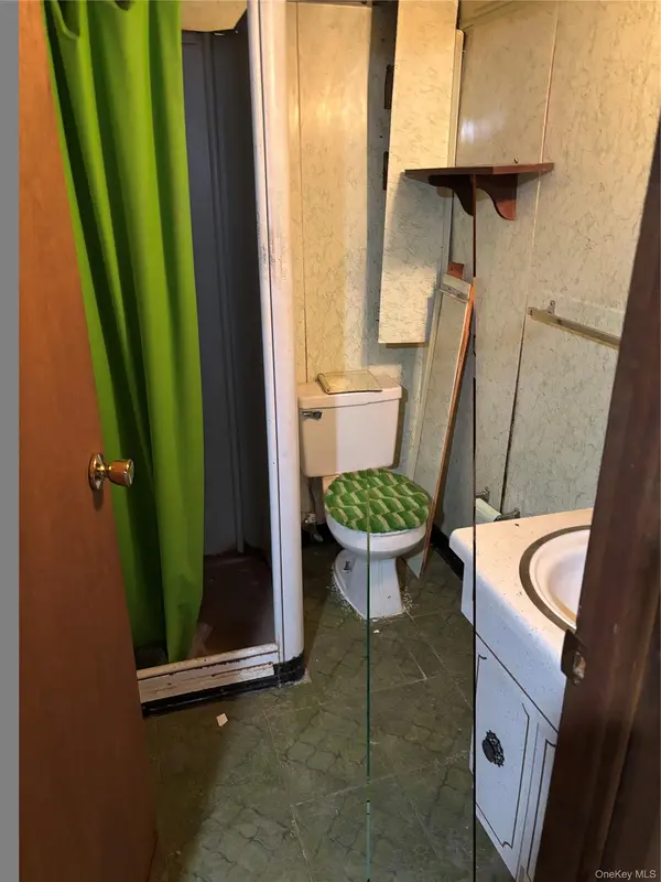 13535 226th ST, Laurelton, NY 11413