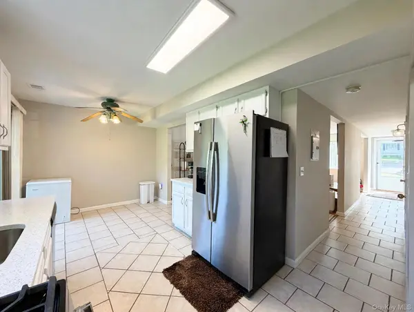 276 Temple Hill RD #706, New Windsor, NY 12553