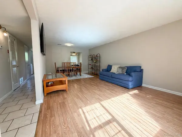 276 Temple Hill RD #706, New Windsor, NY 12553
