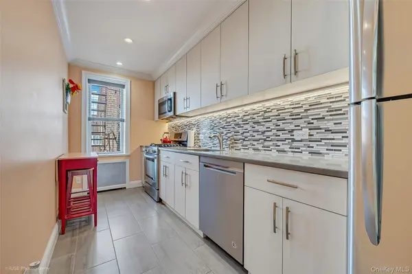 39-50 52nd ST #6D, Woodside, NY 11377