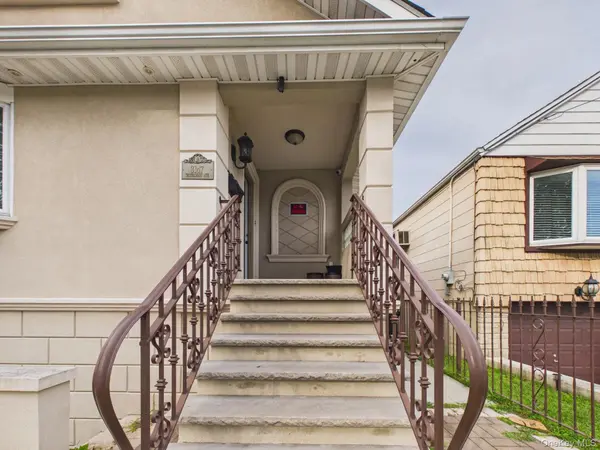3147 Waterbury AVE, Bronx, NY 10465