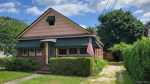 168 Lewis RD, Northport, NY 11768