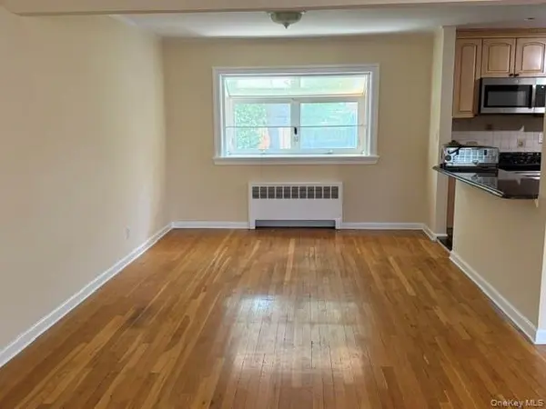 219 Willets LN, Jericho, NY 11753
