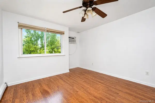 360 Barlow AVE #6A, Staten Island, NY 10308