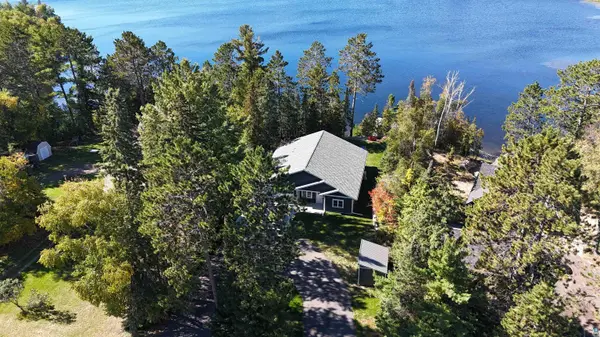 7183 Ely Lake Dr, Eveleth, MN 55734