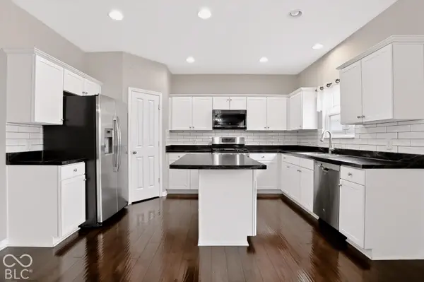 5151 Charmaine LN, Plainfield, IN 46168