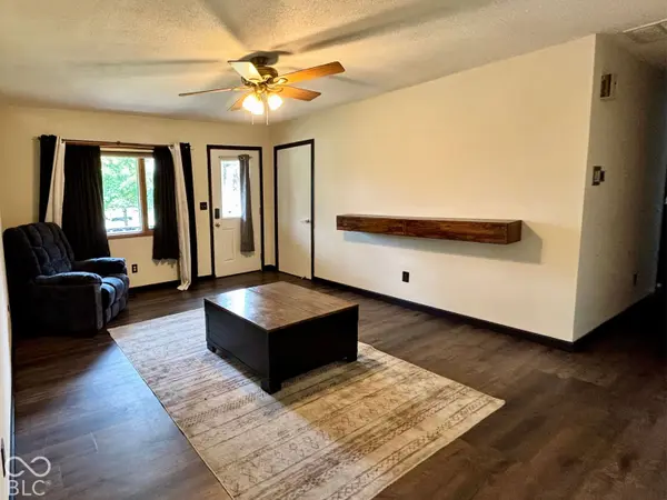 209 N Gilbert ST, Clinton, IN 47842