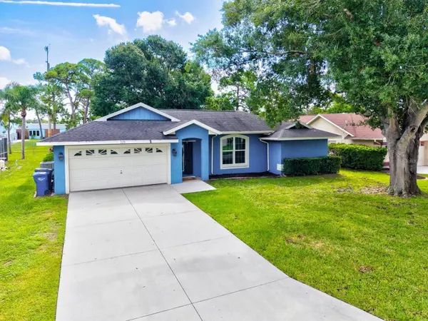 7129 QUEEN PALM CIR, Sarasota, FL 34243