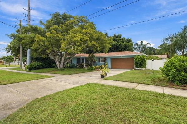 1711 N HIGHLAND AVE, Clearwater, FL 33755
