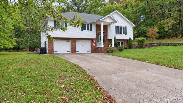 103 Tiger ST, Waynesville, MO 65583