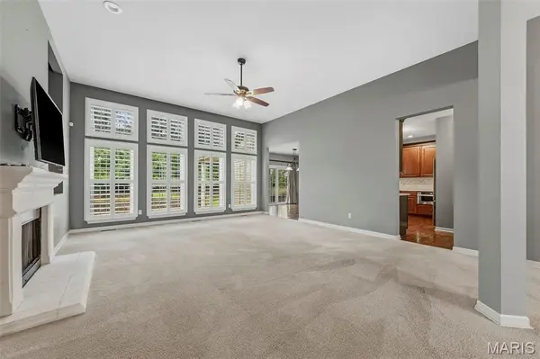 1817 Majestic Oaks DR, Wentzville, MO 63385