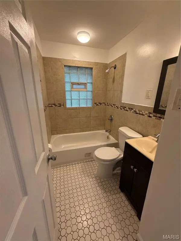 1129 June AVE, Unincorporated, MO 63138