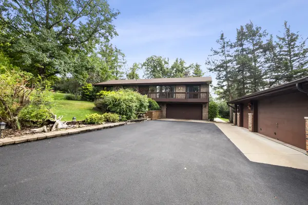 10855 W 151st ST, Orland Park, IL 60467