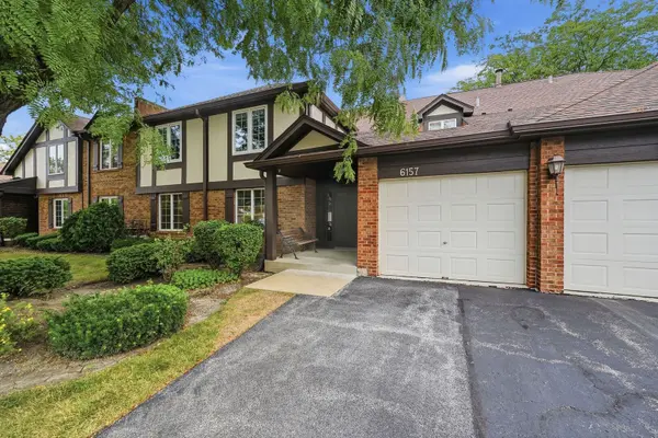 6157 Willowhill RD #D, Willowbrook, IL 60527