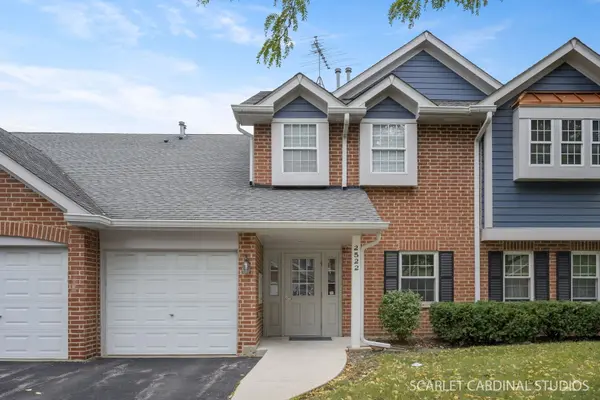 2522 Charleston DR #2, Schaumburg, IL 60193