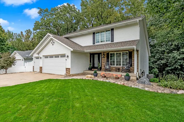 611 E 6th ST, Coal Valley, IL 61240