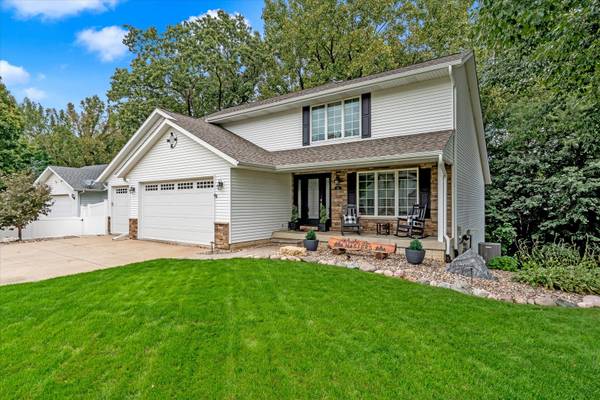 611 E 6th ST, Coal Valley, IL 61240
