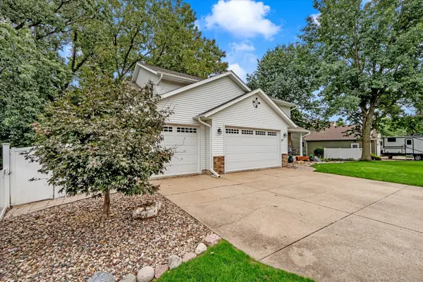 611 E 6th ST, Coal Valley, IL 61240