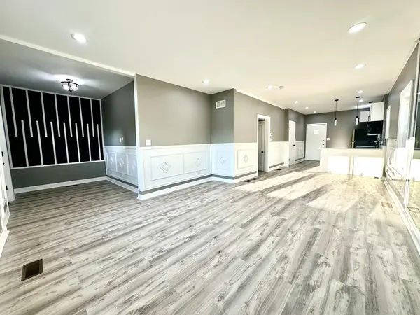 139 S 12th AVE, Maywood, IL 60153