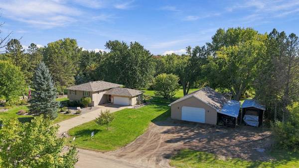 20290 Enfield CT N, Forest Lake, MN 55025