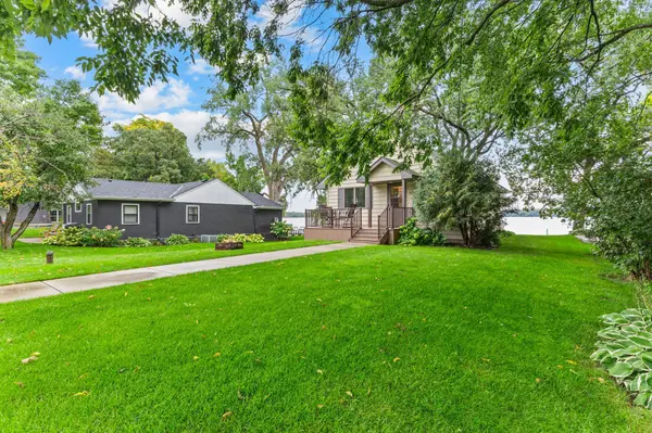 9061 Ingram AVE NW, Annandale, MN 55302