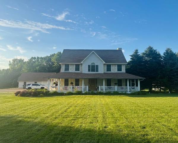 W12942 640th AVE, Prescott, WI 54021