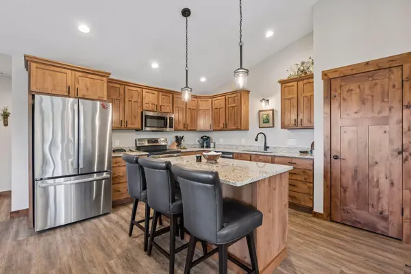 184 Steelhead DR, River Falls, WI 54022