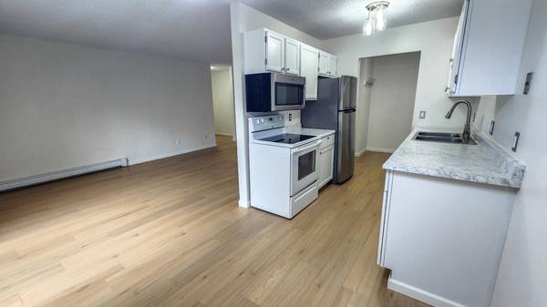 3302 2nd ST N #C24, Fargo, ND 58102