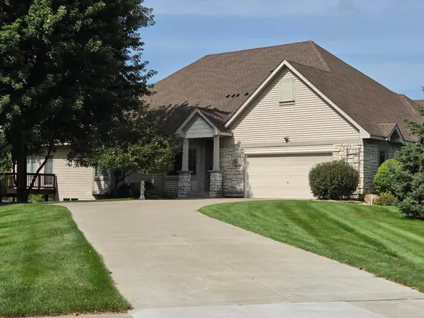 4044 Kindred WAY, Lake Elmo, MN 55042