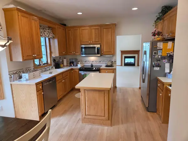 4044 Kindred WAY, Lake Elmo, MN 55042