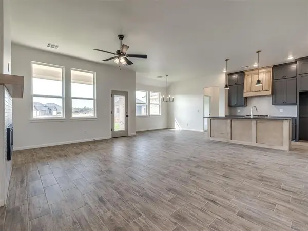 11900 NW 119th ST, Yukon, OK 73099