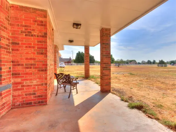 12720 SW 58th ST, Mustang, OK 73064