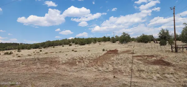 2544 N Double A Rnch RD, Ash Fork, AZ 86320