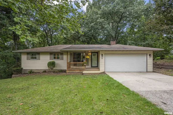 24 ROXBURY RD, Mackinaw, IL 61755