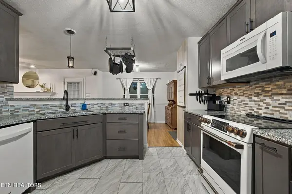 6504 Ridge Run Drive, Knoxville, TN 37921