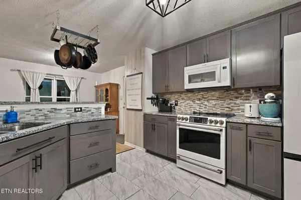 6504 Ridge Run Drive, Knoxville, TN 37921