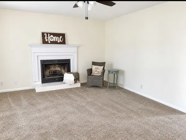 3446 Arvin Dr, Clarksville, TN 37042