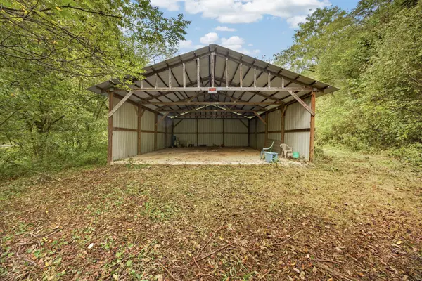 1310 Hunting Creek Road, Whitleyville, TN 38588