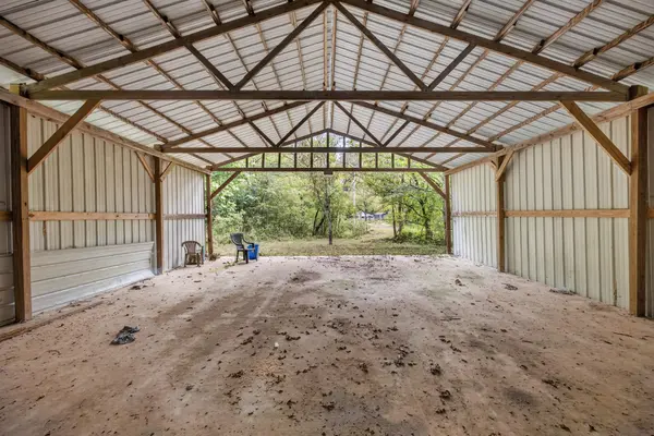 1310 Hunting Creek Road, Whitleyville, TN 38588