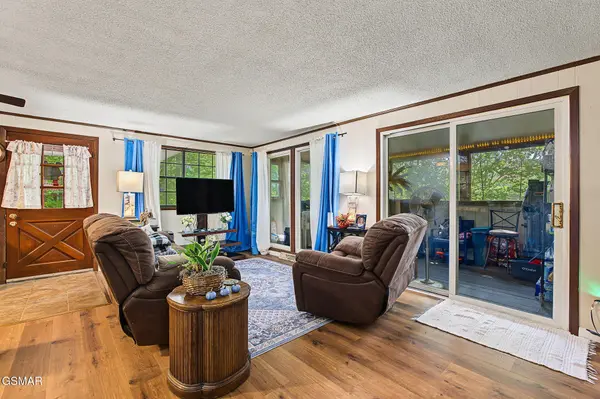 1131 Tanrac Trail, Gatlinburg, TN 37738