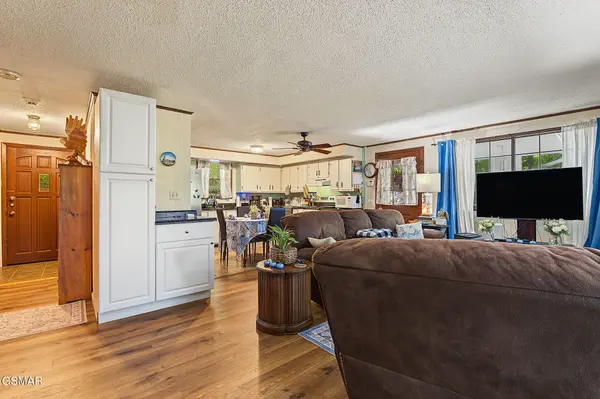 1131 Tanrac Trail, Gatlinburg, TN 37738