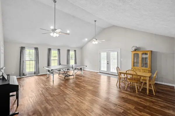 114 Skylark Dr, Hopkinsville, KY 42240