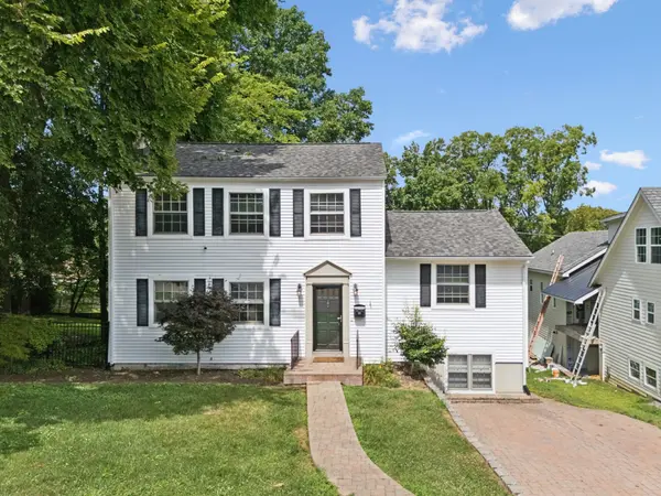 165 E Glenwood Dr, Clarksville, TN 37040