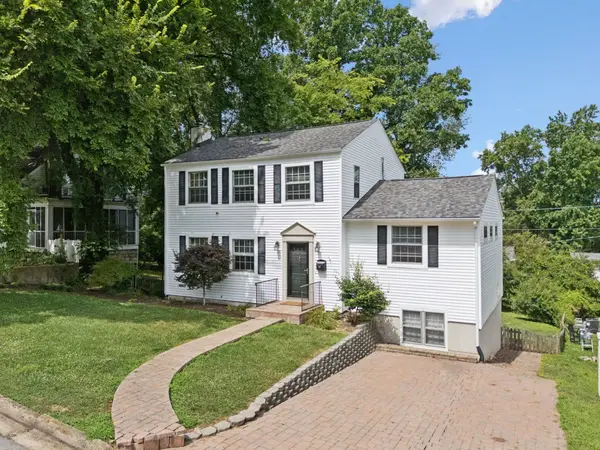 165 E Glenwood Dr, Clarksville, TN 37040