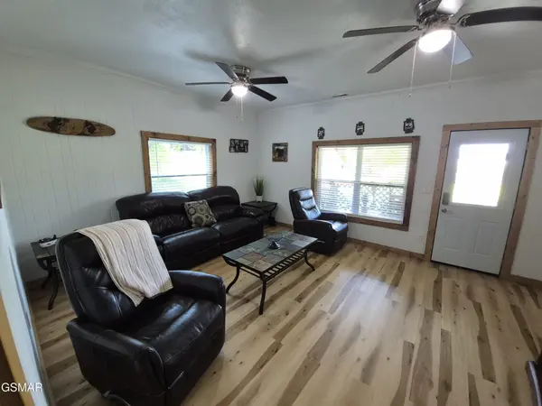 601 Old Knoxville Highway, Sevierville, TN 37862