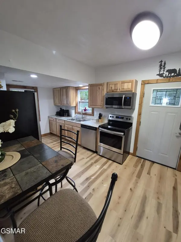 601 Old Knoxville Highway, Sevierville, TN 37862