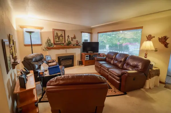 5104 N HOWARD St, Spokane, WA 99205