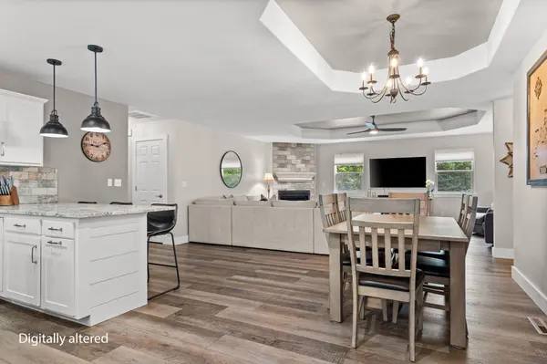 443 Canyon Forest CIR, Kimberling City, MO 65686